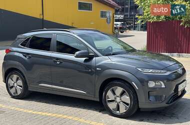 Внедорожник / Кроссовер Hyundai Kona 2018 в 