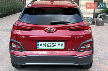 Внедорожник / Кроссовер Hyundai Kona 2021 в 