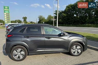 Внедорожник / Кроссовер Hyundai Kona 2020 в 