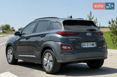 Внедорожник / Кроссовер Hyundai Kona 2020 в 