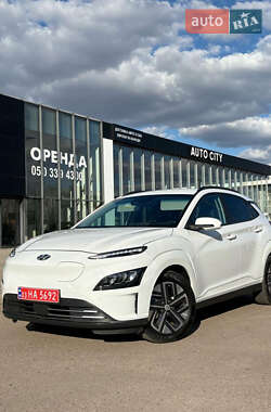 Внедорожник / Кроссовер Hyundai Kona 2021 в 