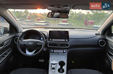 Позашляховик / Кросовер Hyundai Kona 2020 в 
