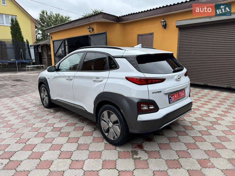 Внедорожник / Кроссовер Hyundai Kona 2019 в Ровно