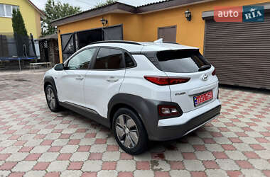 Внедорожник / Кроссовер Hyundai Kona 2019 в 