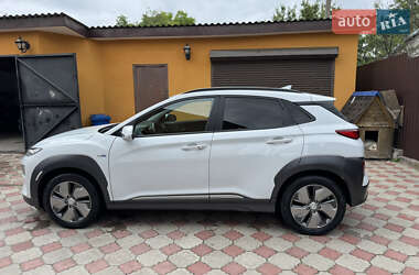 Внедорожник / Кроссовер Hyundai Kona 2019 в 