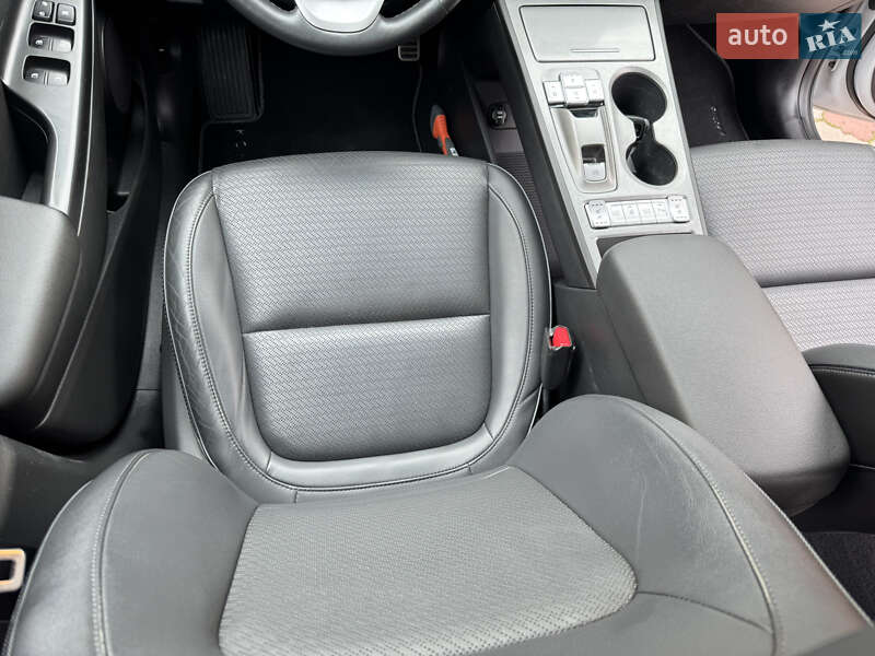 Внедорожник / Кроссовер Hyundai Kona 2019 в Ровно