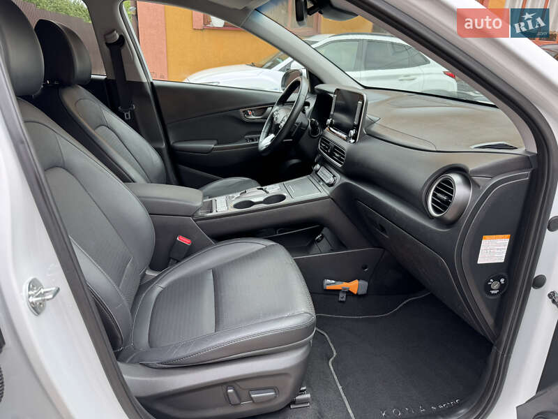 Внедорожник / Кроссовер Hyundai Kona 2019 в Ровно