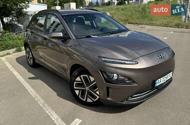 Внедорожник / Кроссовер Hyundai Kona 2021 в Киеве