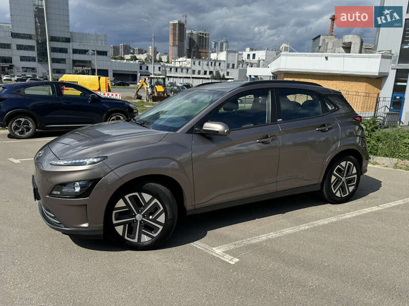 Позашляховик / Кросовер Hyundai Kona 2021 в Києві