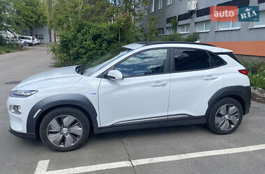 Внедорожник / Кроссовер Hyundai Kona 2019 в 