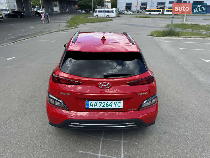 Внедорожник / Кроссовер Hyundai Kona 2022 в Киеве