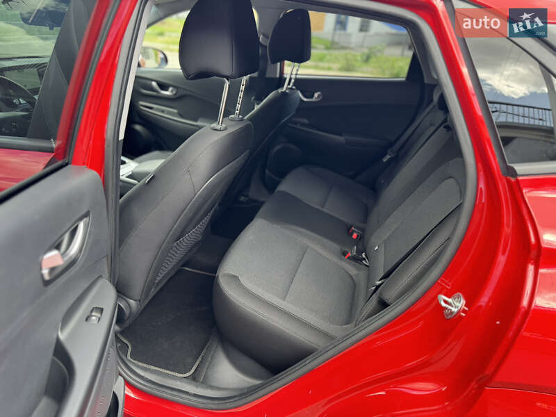 Внедорожник / Кроссовер Hyundai Kona 2022 в Киеве