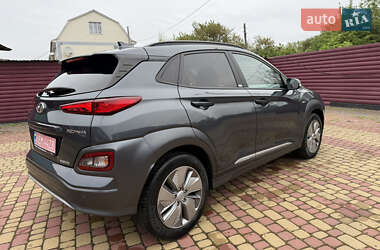 Внедорожник / Кроссовер Hyundai Kona 2020 в 