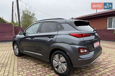 Внедорожник / Кроссовер Hyundai Kona 2020 в 
