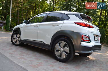 Позашляховик / Кросовер Hyundai Kona 2020 в 