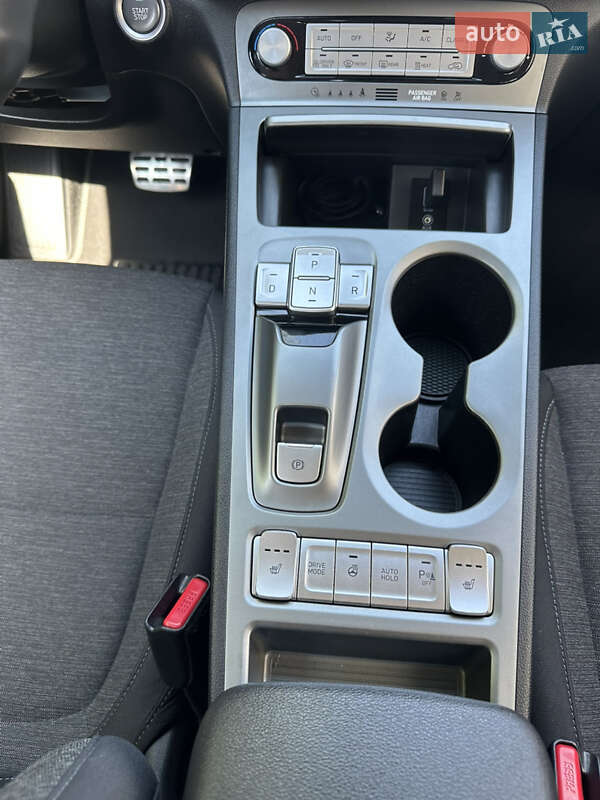 Внедорожник / Кроссовер Hyundai Kona 2020 в Тернополе