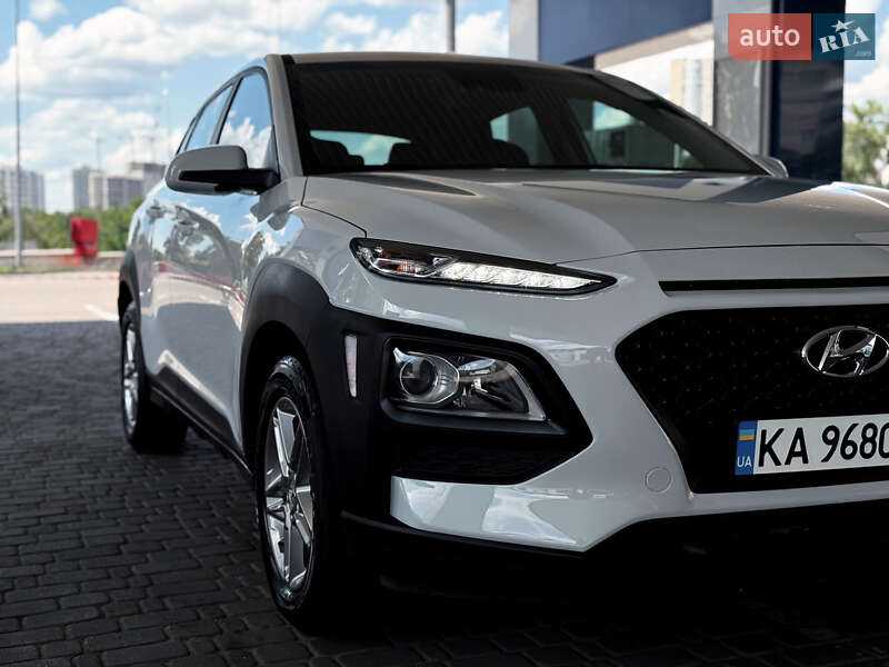 Внедорожник / Кроссовер Hyundai Kona 2020 в Киеве