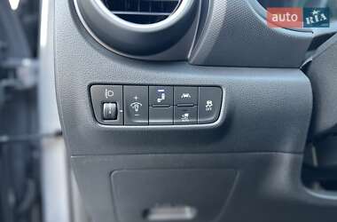 Позашляховик / Кросовер Hyundai Kona 2020 в 