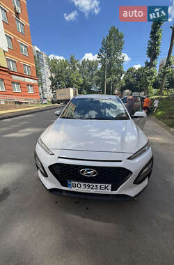 Внедорожник / Кроссовер Hyundai Kona 2020 в Тернополе