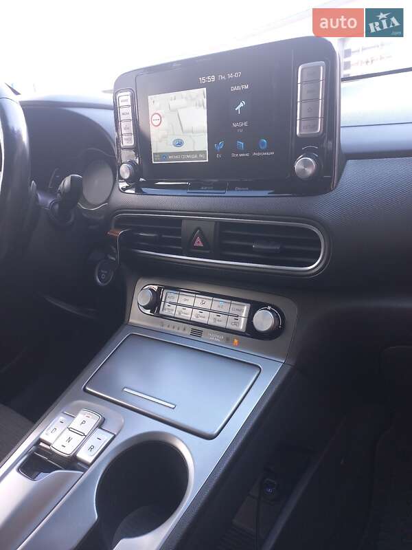 Внедорожник / Кроссовер Hyundai Kona 2018 в Ровно