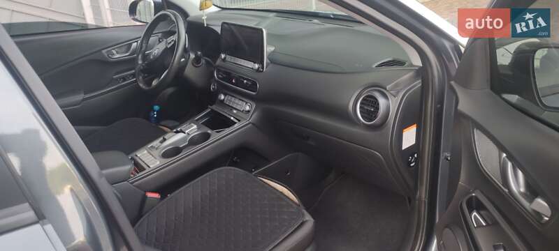 Позашляховик / Кросовер Hyundai Kona 2020 в Львові