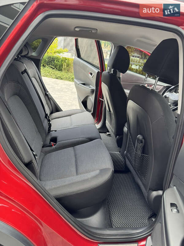 Позашляховик / Кросовер Hyundai Kona 2019 в Львові