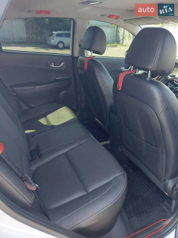 Внедорожник / Кроссовер Hyundai Kona 2019 в Харькове