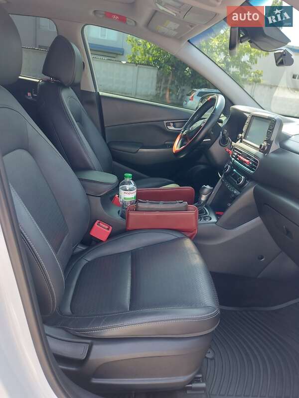 Внедорожник / Кроссовер Hyundai Kona 2019 в Харькове