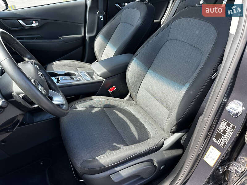 Внедорожник / Кроссовер Hyundai Kona 2022 в Львове