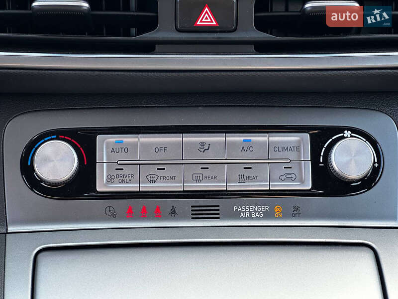 Внедорожник / Кроссовер Hyundai Kona 2022 в Львове