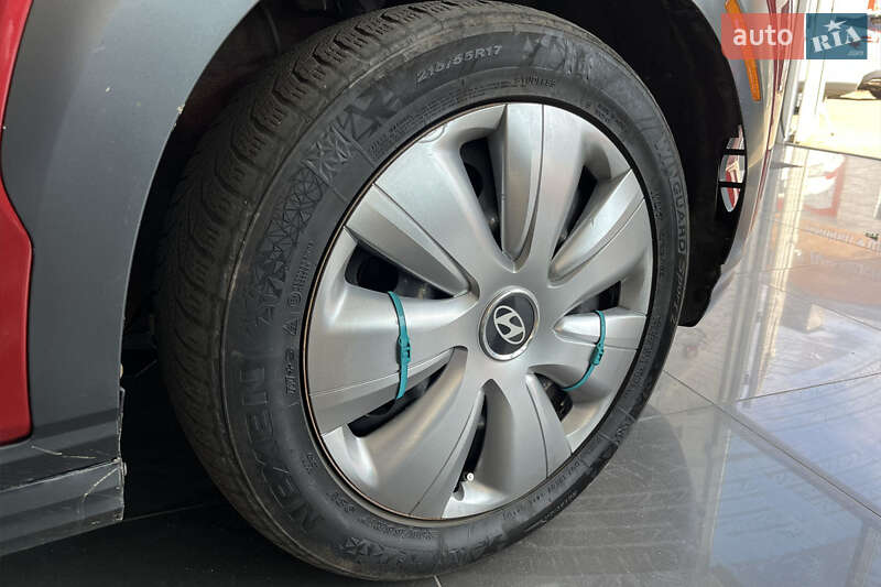 Внедорожник / Кроссовер Hyundai Kona 2019 в Шептицькому