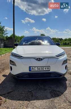 Внедорожник / Кроссовер Hyundai Kona 2021 в Владимире