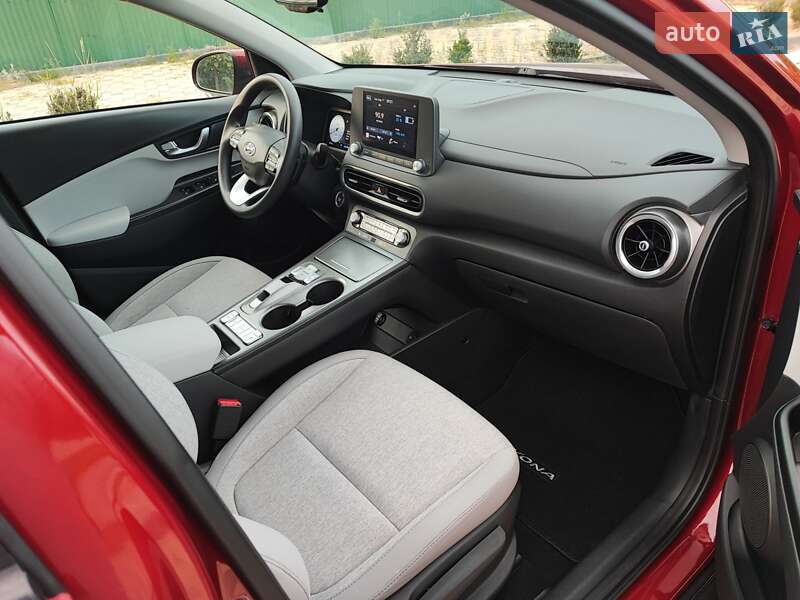 Внедорожник / Кроссовер Hyundai Kona 2023 в Виннице