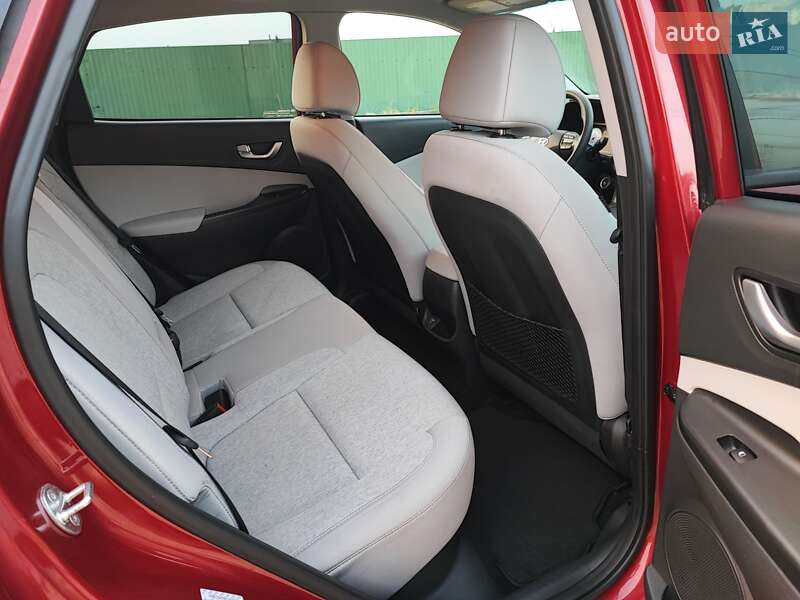 Внедорожник / Кроссовер Hyundai Kona 2023 в Виннице