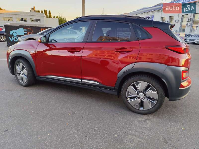 Позашляховик / Кросовер Hyundai Kona 2019 в Києві