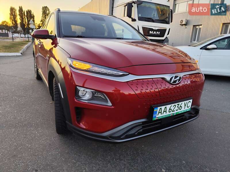 Позашляховик / Кросовер Hyundai Kona 2019 в Києві