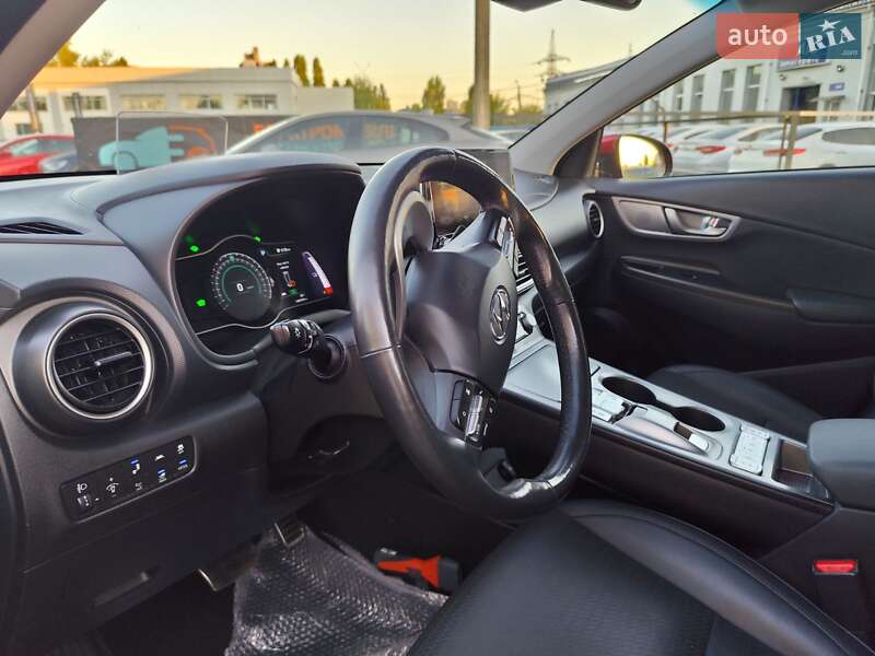 Позашляховик / Кросовер Hyundai Kona 2019 в Києві