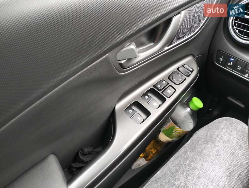 Внедорожник / Кроссовер Hyundai Kona 2019 в Николаеве