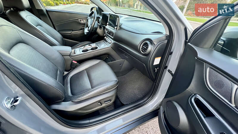 Позашляховик / Кросовер Hyundai Kona 2018 в Запоріжжі