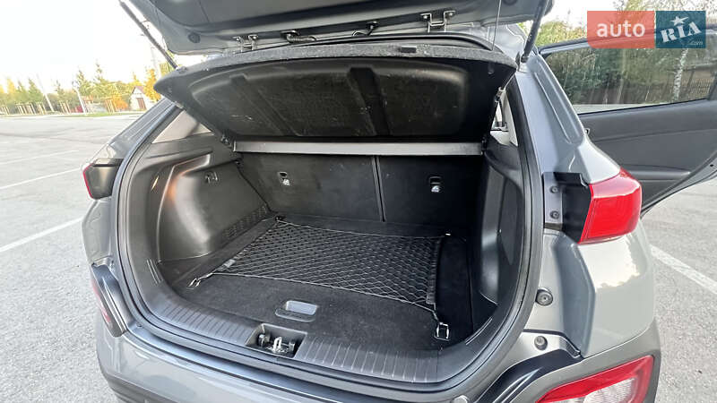 Позашляховик / Кросовер Hyundai Kona 2018 в Запоріжжі