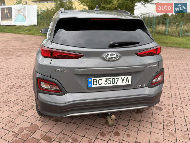Позашляховик / Кросовер Hyundai Kona 2018 в Стрию