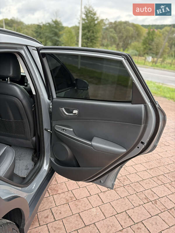 Позашляховик / Кросовер Hyundai Kona 2018 в Стрию