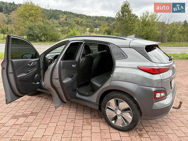 Позашляховик / Кросовер Hyundai Kona 2018 в Стрию