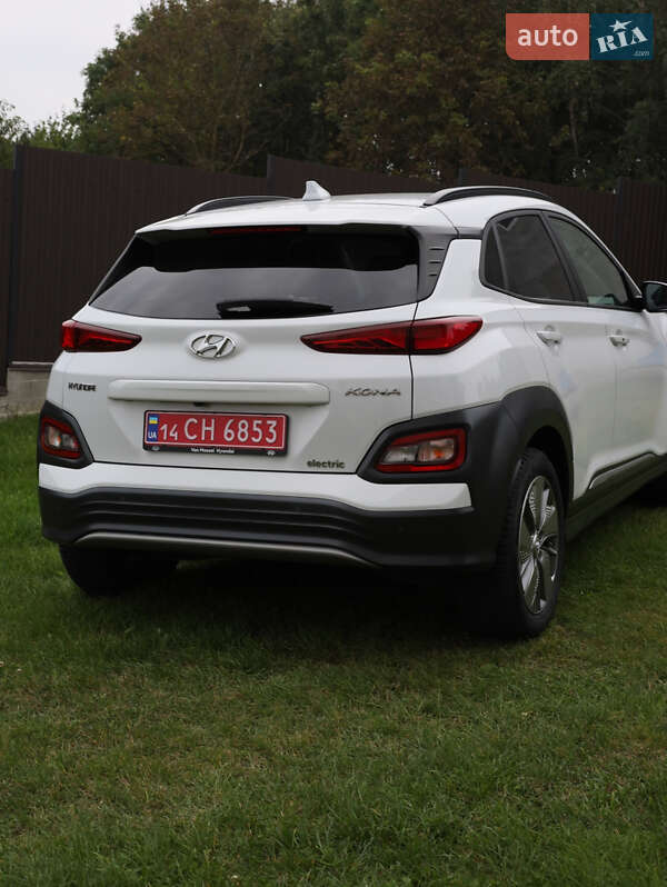 Внедорожник / Кроссовер Hyundai Kona 2020 в Тернополе