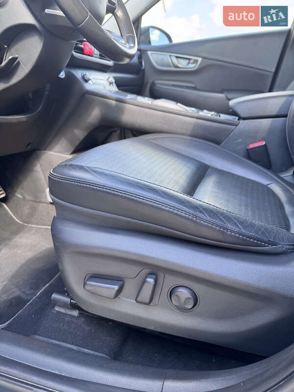 Внедорожник / Кроссовер Hyundai Kona 2019 в Львове