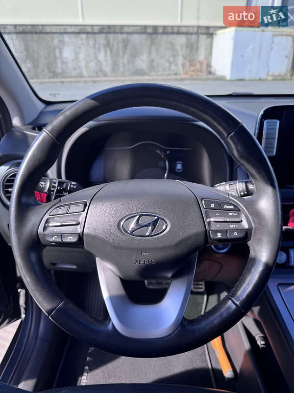 Внедорожник / Кроссовер Hyundai Kona 2019 в Львове