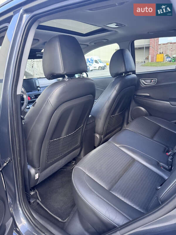 Внедорожник / Кроссовер Hyundai Kona 2019 в Львове