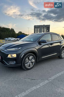 Внедорожник / Кроссовер Hyundai Kona 2020 в 
