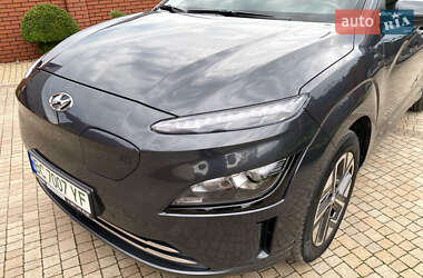 Позашляховик / Кросовер Hyundai Kona 2022 в 