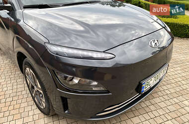 Позашляховик / Кросовер Hyundai Kona 2022 в 
